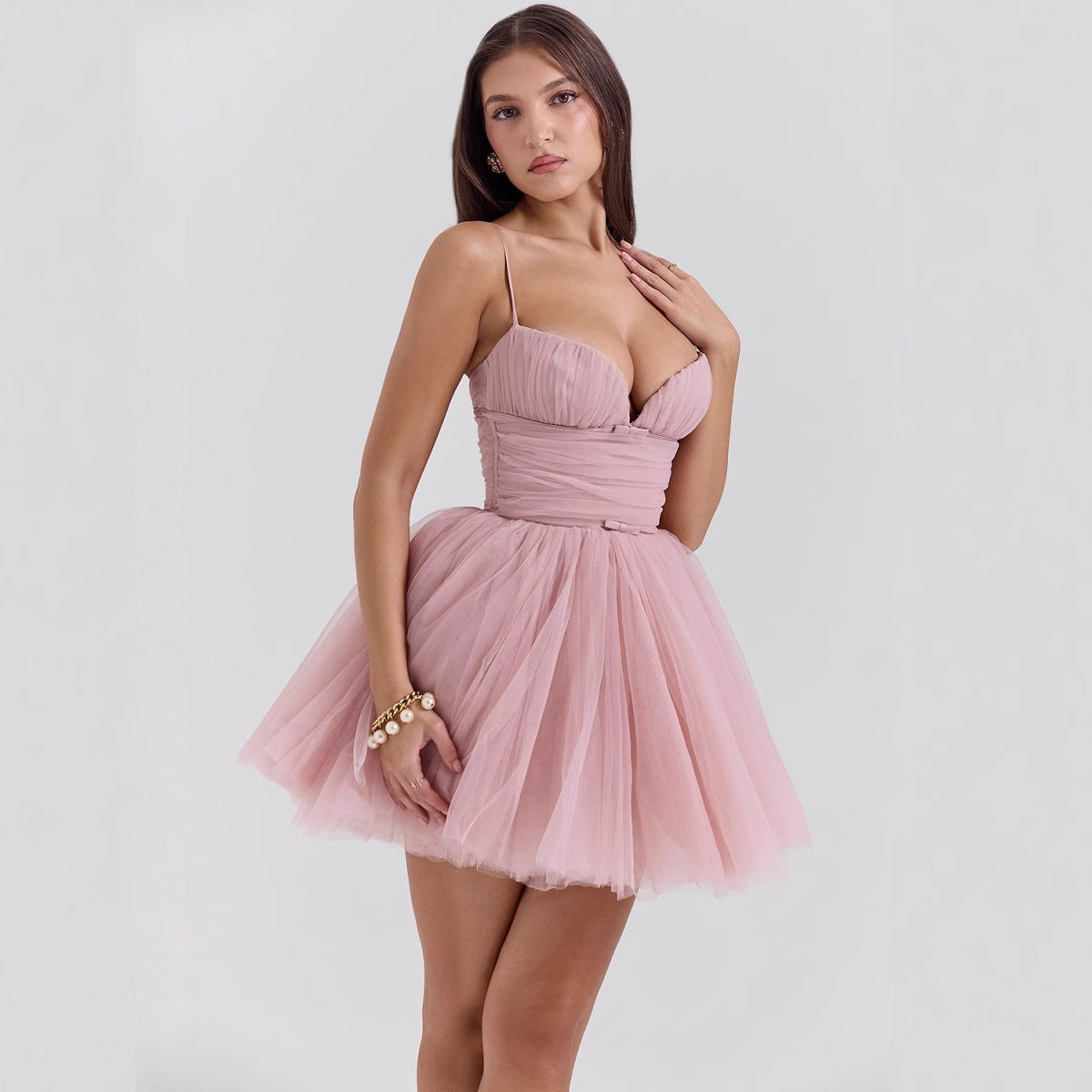 Damen Verspielt geschnittenes Tüllkleid mit verstellbaren Trägern und einer schwingenden Silhouette ModeGeist
