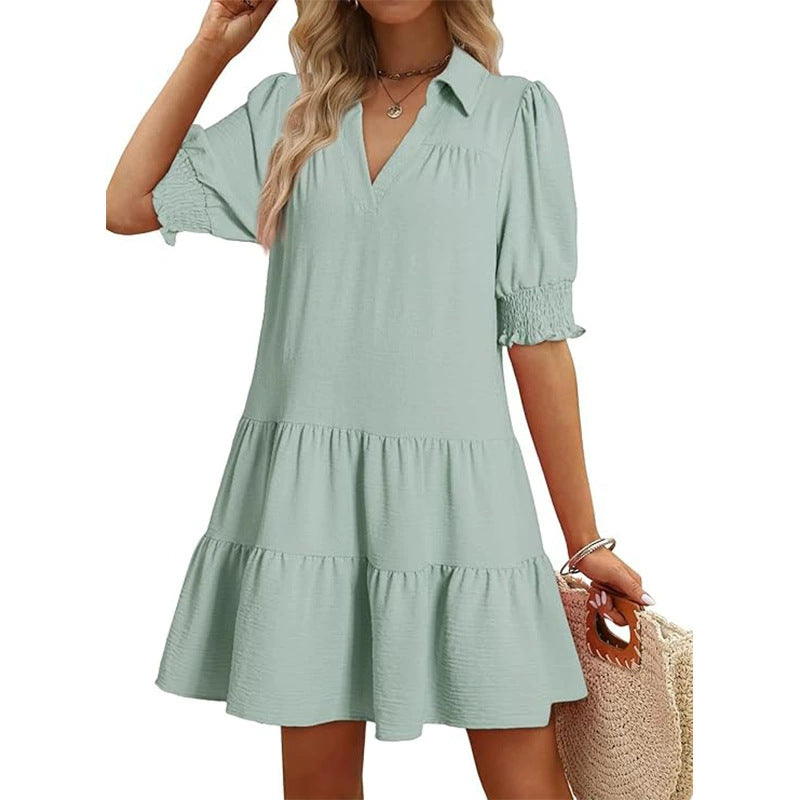 Modisches Sommerkleid für Damen, luftig leicht mit schickem Kragen und Rüschen