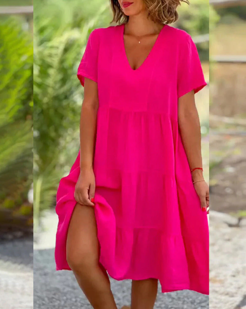 langes Damenkleid mit V-Ausschnitt und weitem Rock von MODEGEIST