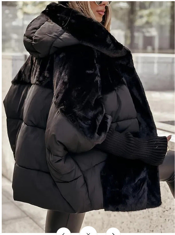 Damen Oversize Steppjacke mit Kunstfell und Kapuze ModeGeist