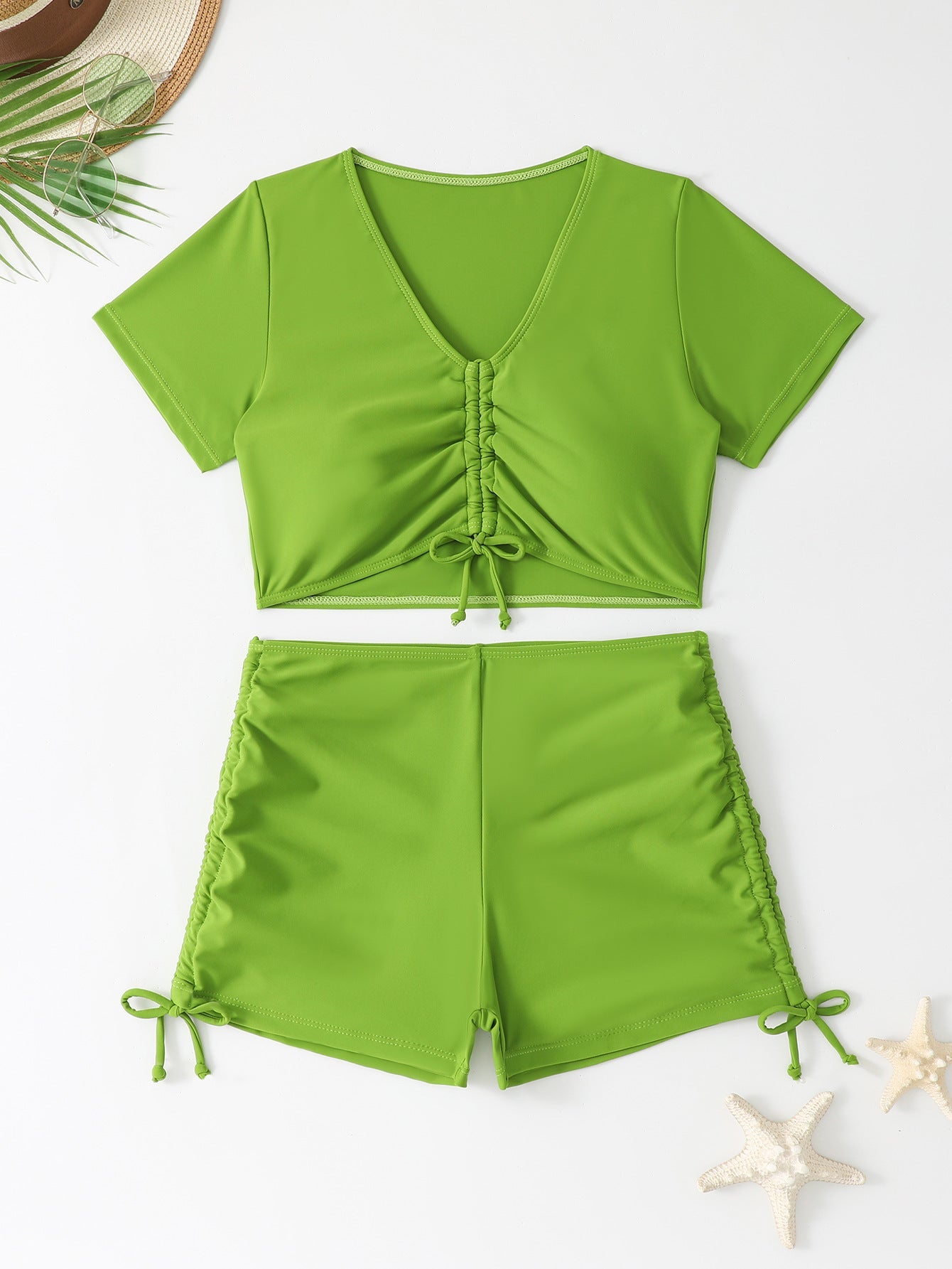 Sport-Oberteil und Shorts Set für Damen von MODEGEIST