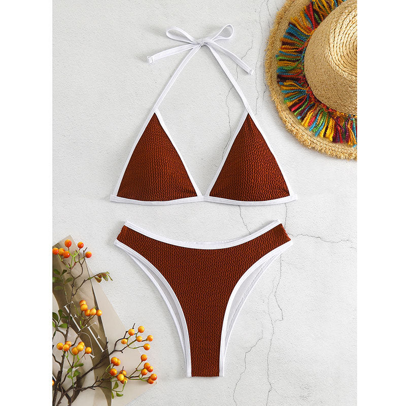 Eleganter Damen-Bikini mit Dreiecks-Oberteil, Struktur und Bindeband von MODEGEIST