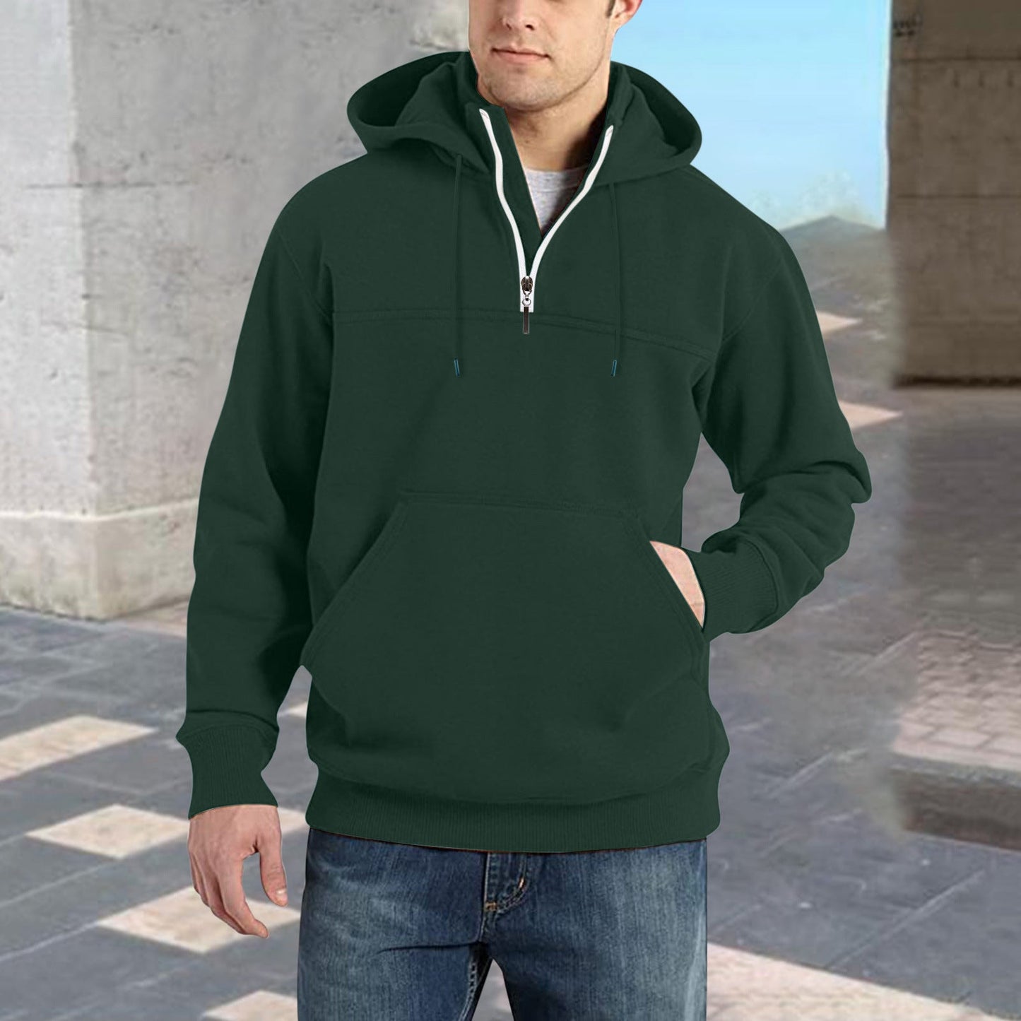 Herren modischer Kapuzenpullover mit halbem Reißverschluss und praktischen Kängurutaschen ModeGeist