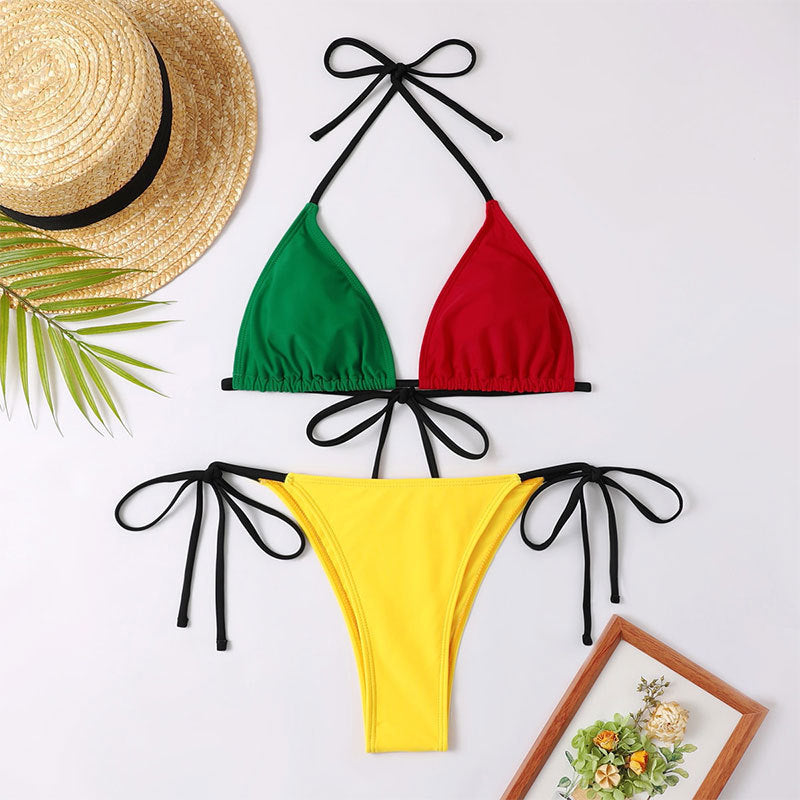 Modischer Damen-Bikini mit Dreiecks-Oberteilen, bunter Farbmischung und vielseitigen Bindebändern
