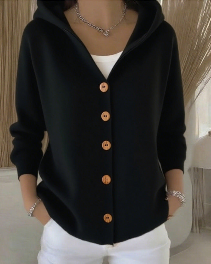 Damen Kapuzenstrickjacke mit praktischen Knopfdetails und lässigem Schnitt ModeGeist