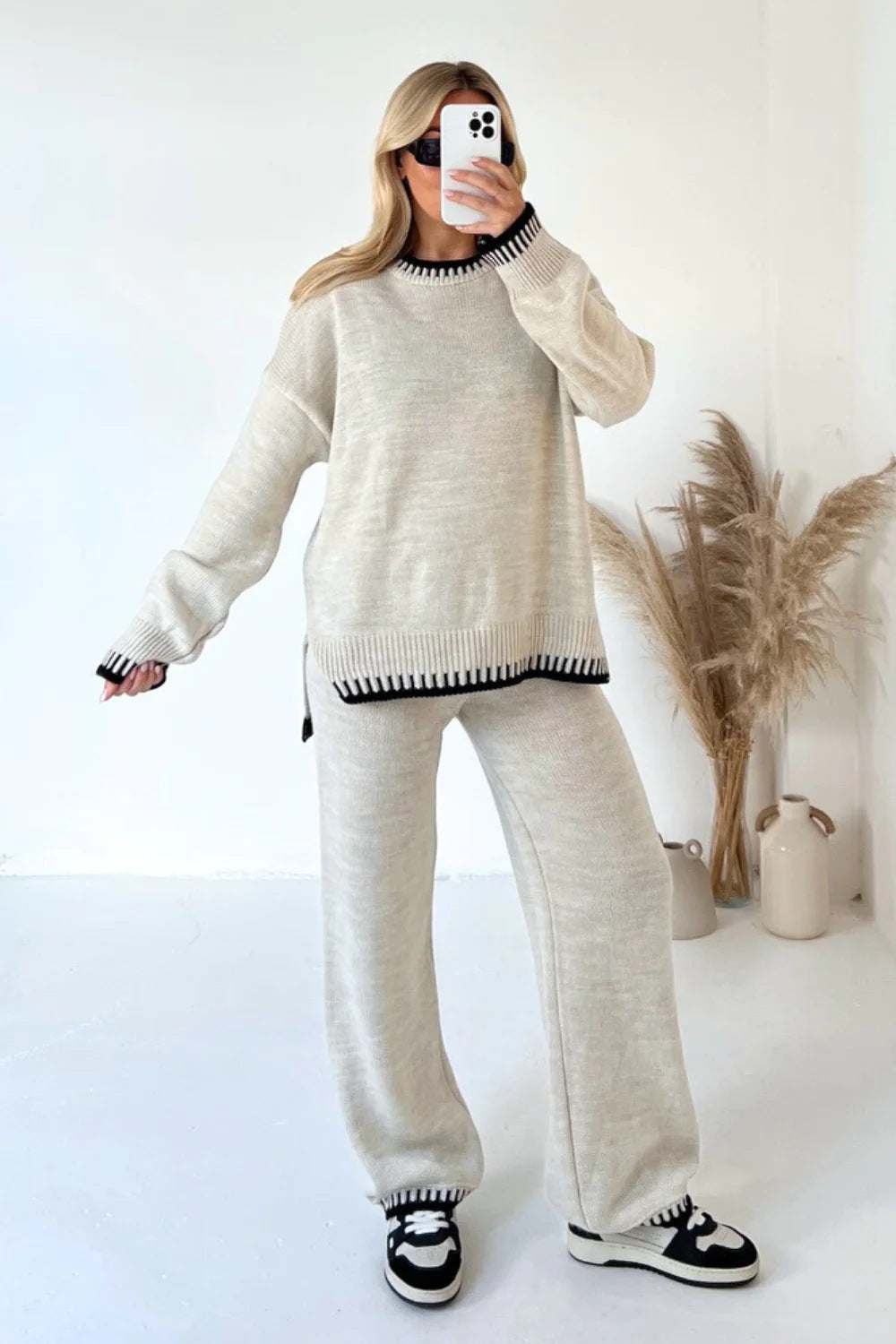 Damen Übergröße Strick-Anzug mit kontrastierenden Details ModeGeist