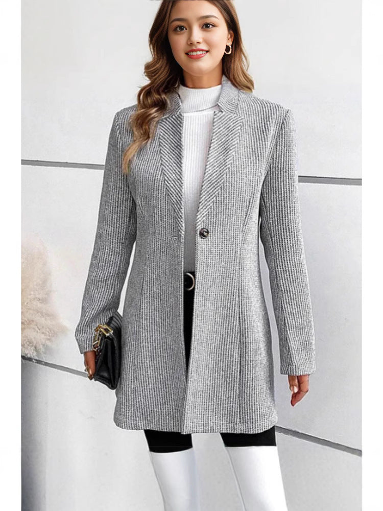Damen eleganter Strickblazer mit Reverskragen und subtiler Rippstruktur ModeGeist