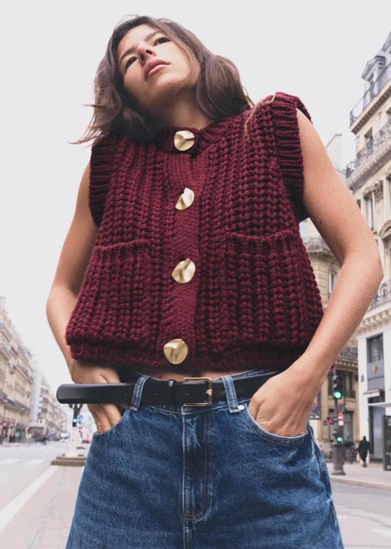 Damen gemütliche Strickweste mit großen Knöpfen und praktischen Taschen ModeGeist