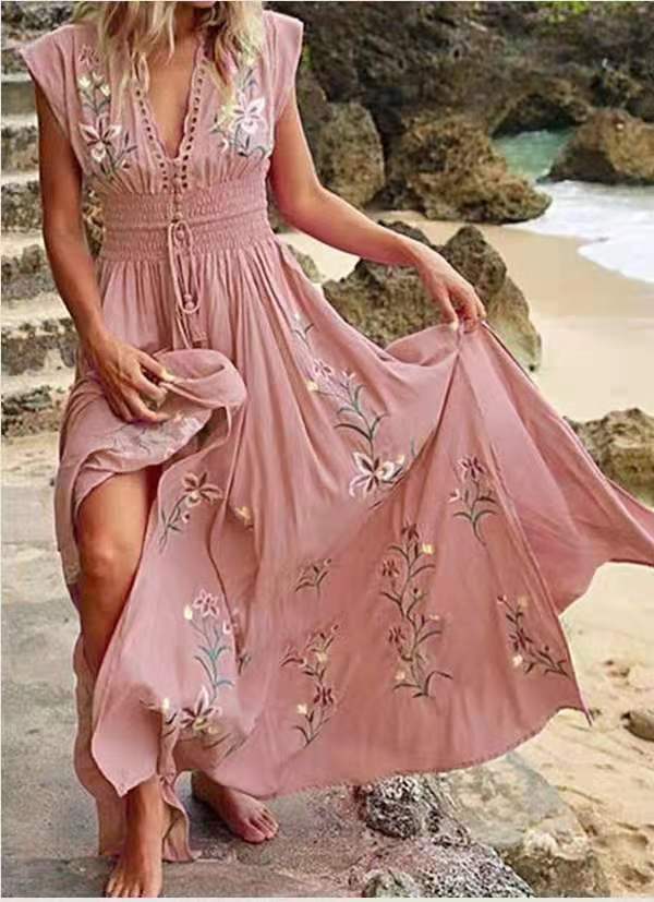Langes Damenkleid mit Blumenmuster und dehnbarem Bund von MODEGEIST