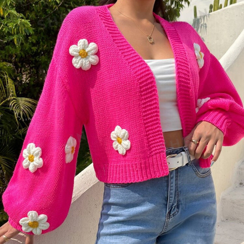 Damen Strickjacke mit floralen Applikationen und lockerer Passform ModeGeist