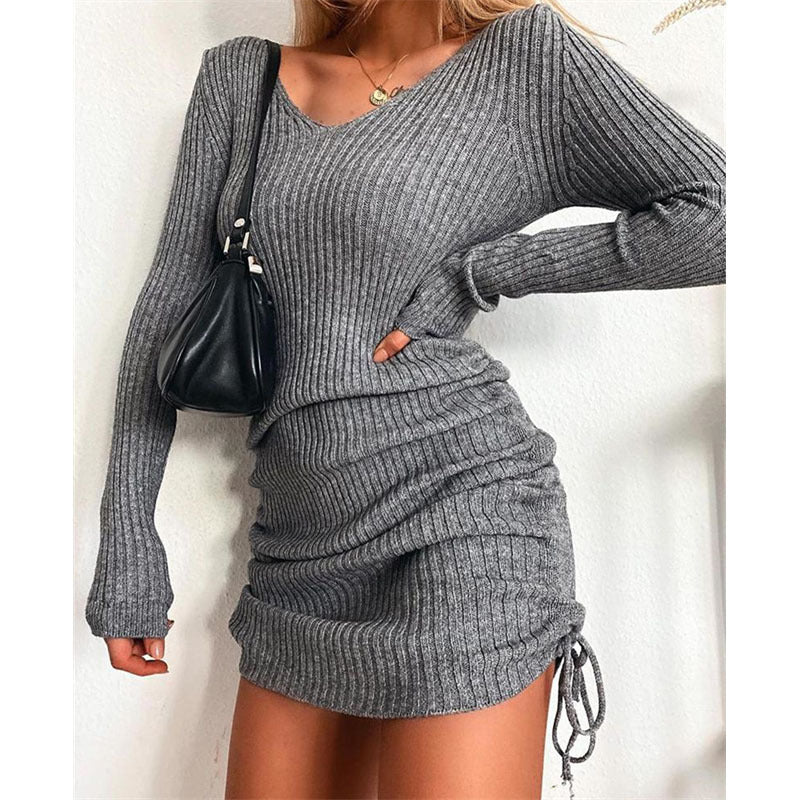 Wickelkleid für Damen mit feiner Rippstruktur und eleganten Bindebändern von MODEGEIST