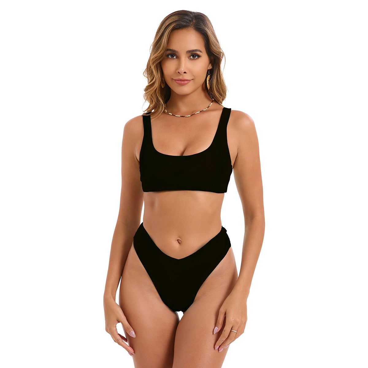 Moderner Damen-Bikini mit geometrischem Muster und hohem Bein