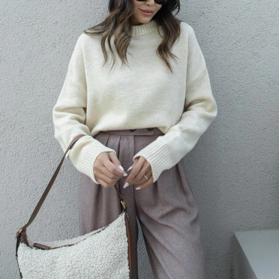 Damen modischer Oversized Pullover mit hochgeschlossenem Kragen ModeGeist