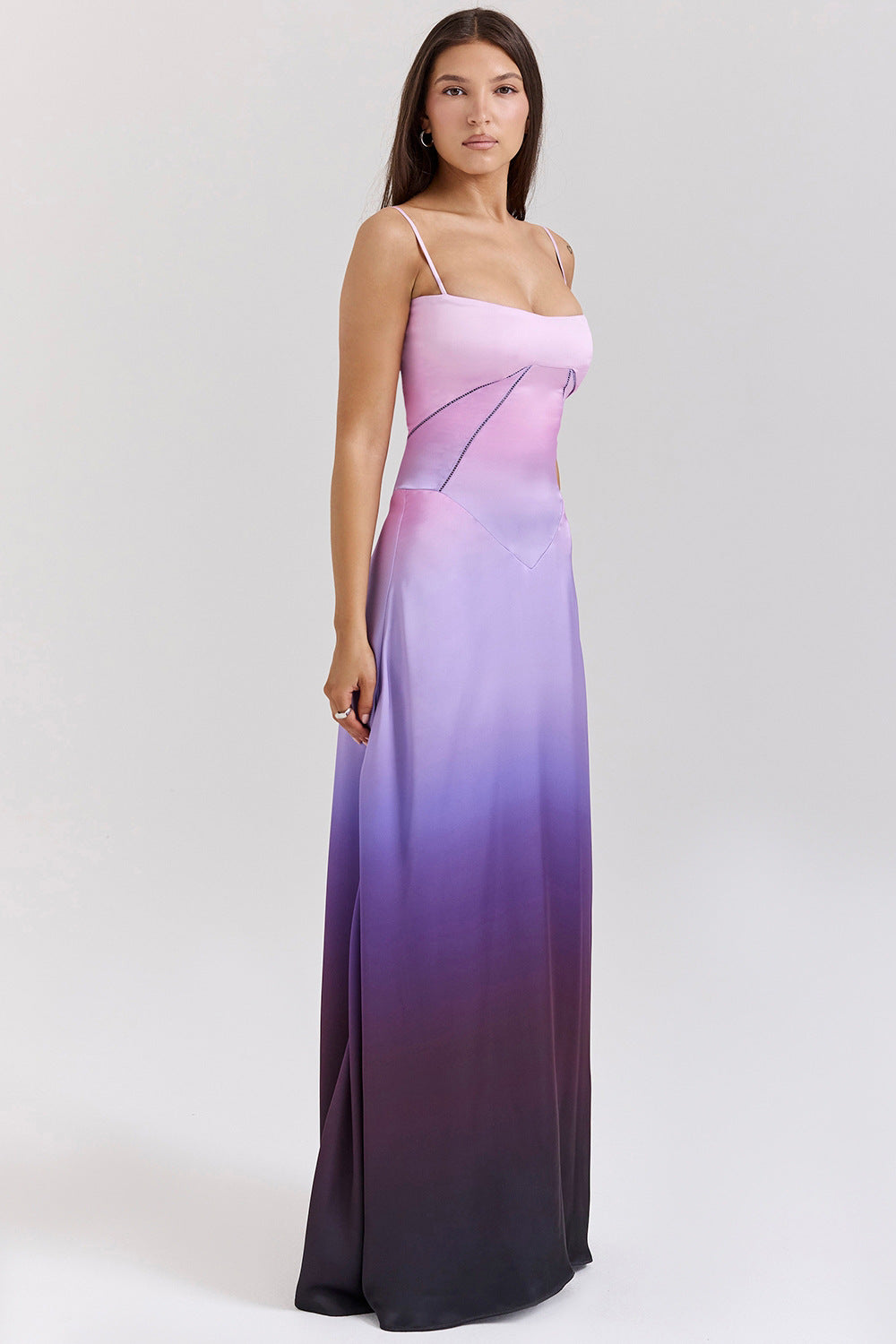 Damen Elegantes Abendkleid mit tailliertem Schnitt und schwingendem Rock ModeGeist