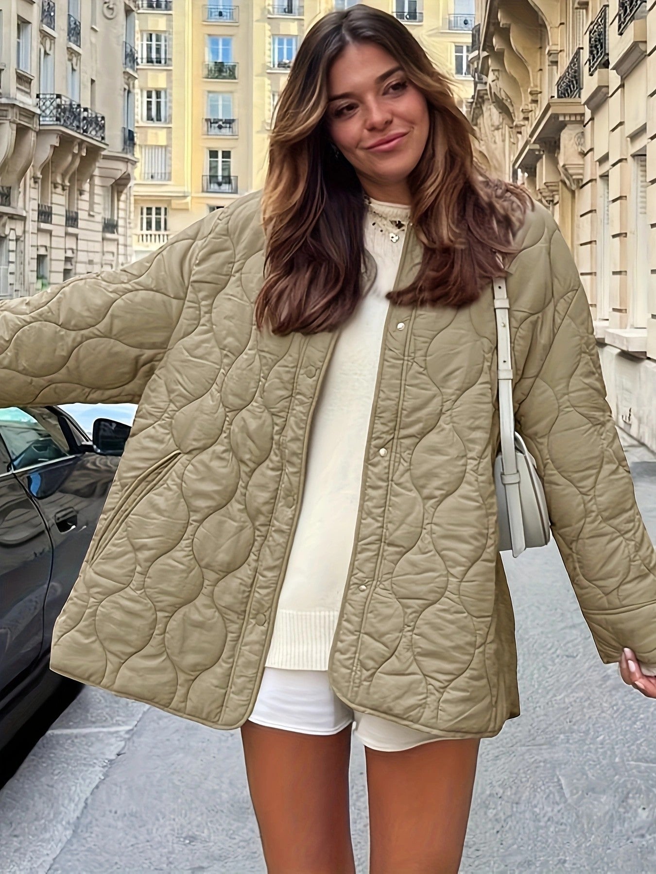 Damen Steppjacke mit großen Taschen und Rundhalsausschnitt ModeGeist