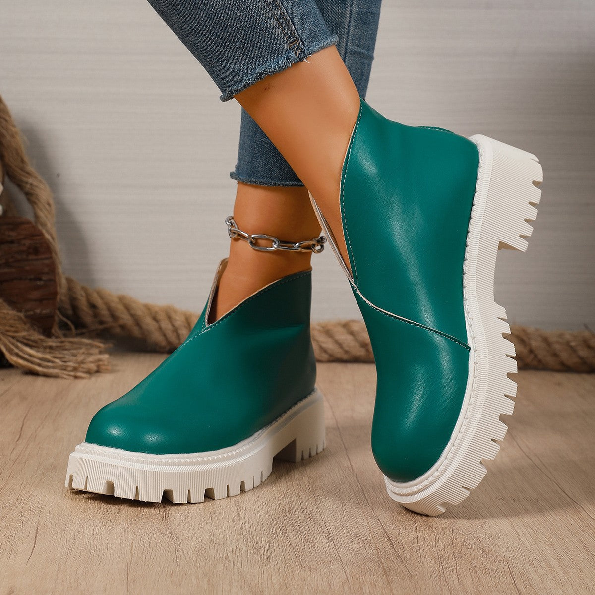 Damen Modische Chelsea-Boots mit trendigem Plateau und rutschfester Sohle ModeGeist