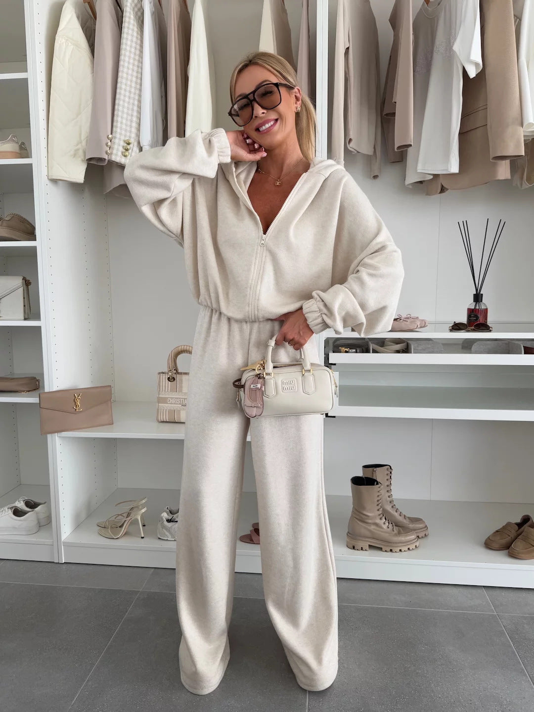 Damen Loungewear-Anzug aus weichem Fleece mit Kapuze und weitem Schnitt ModeGeist