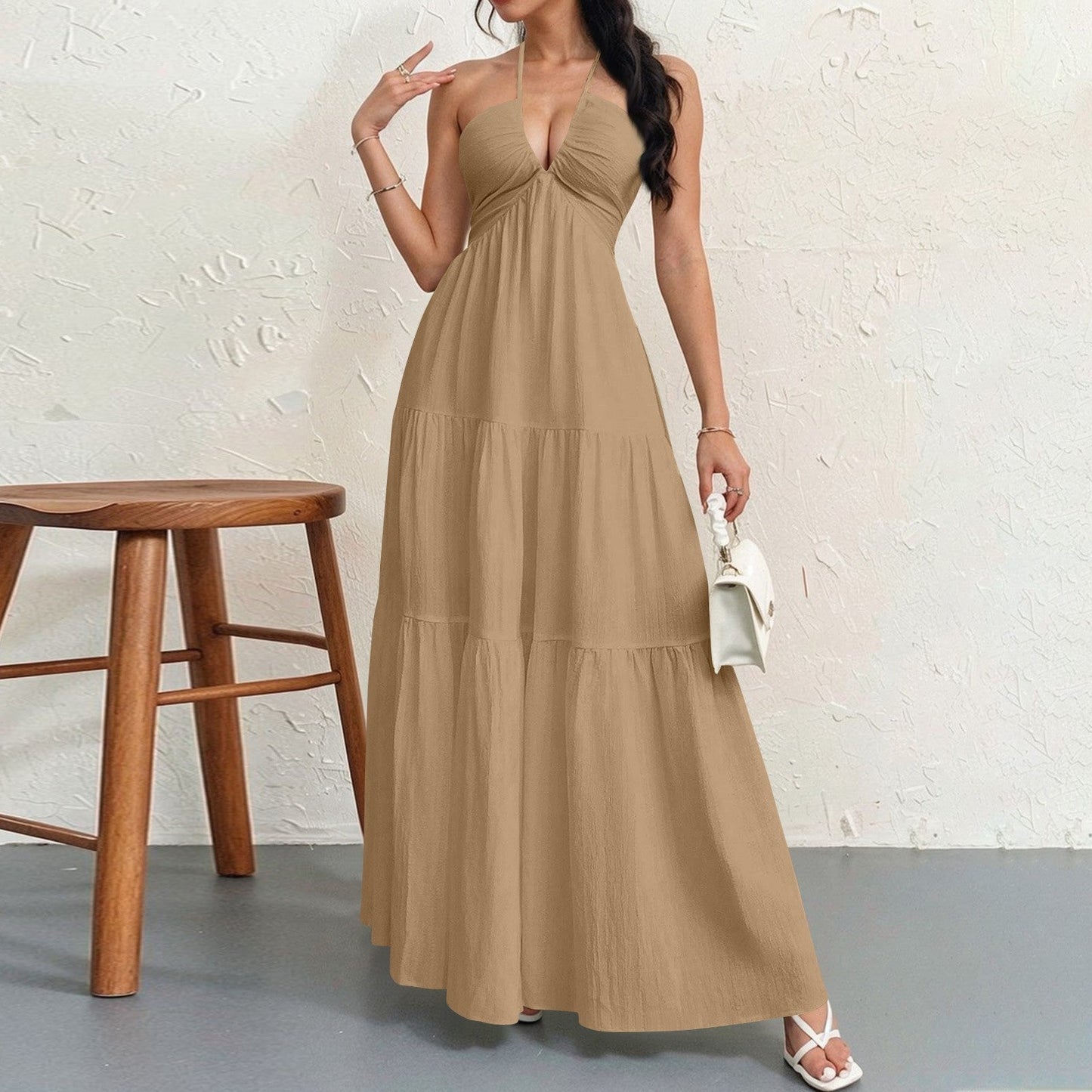 Damen Maxikleid mit fließendem Schnitt und tiefem Ausschnitt ModeGeist