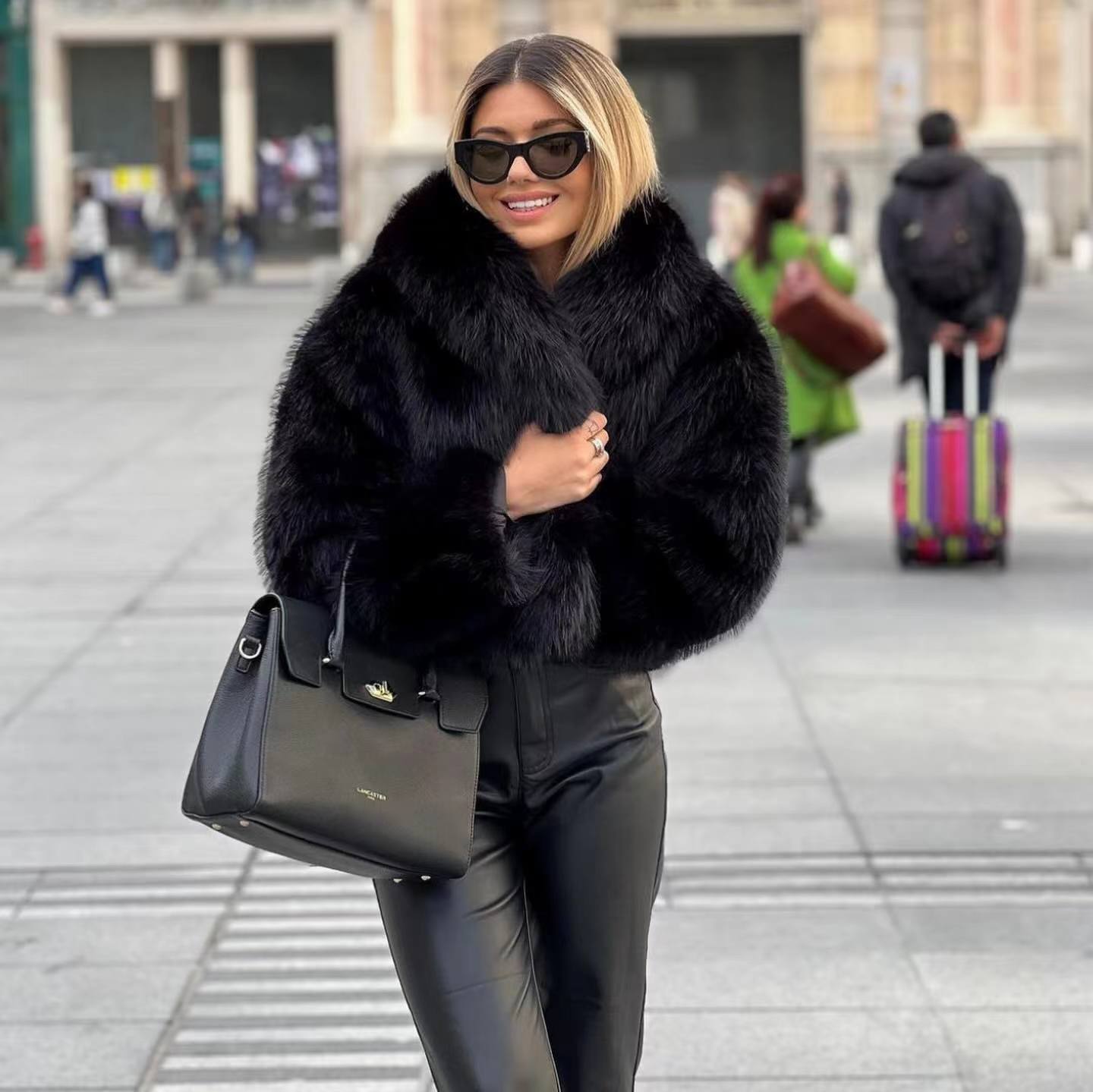 ModeGeist | Graue Kunstfelljacke mit Oversize