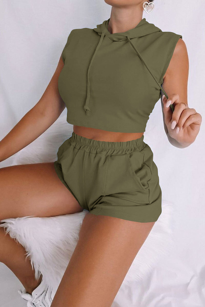 Damen Sportliches Zweiteiliges Set mit Kapuzenoberteil und Shorts ModeGeist