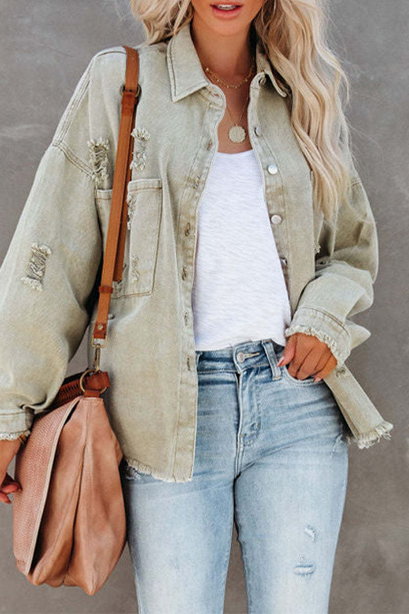 Damen Oversize Denimjacke mit Raffung und fransigem Saum ModeGeist