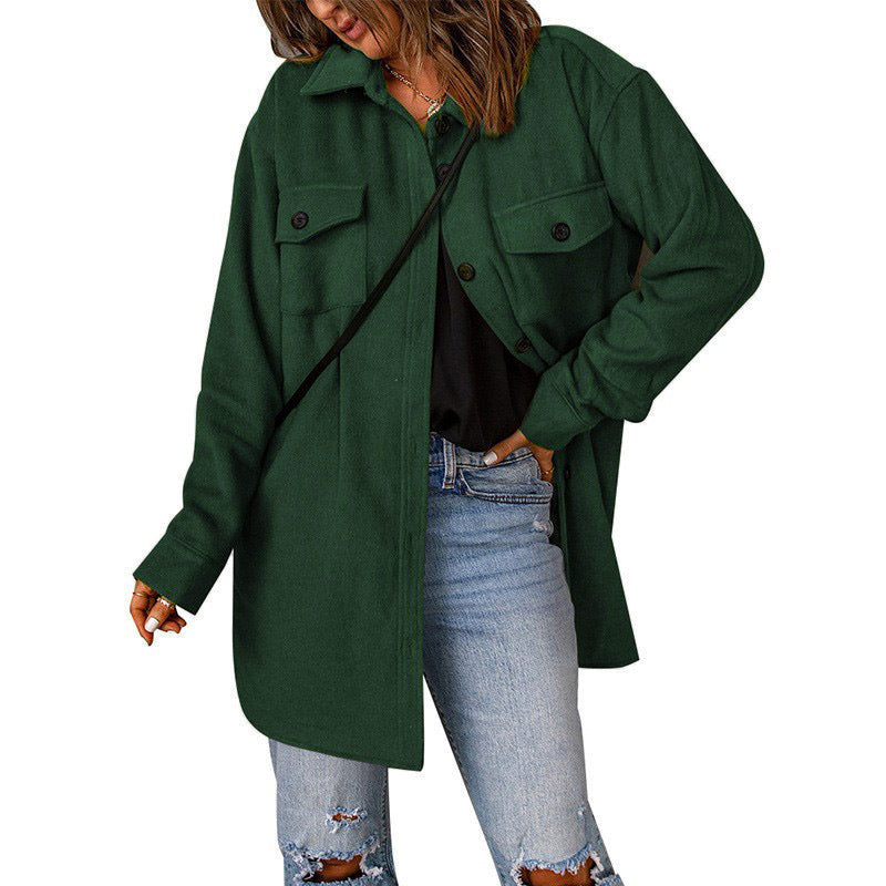 Damen vielseitige Oversize-Hemdjacke mit aufgesetzten Taschen und Knopfverschluss ModeGeist