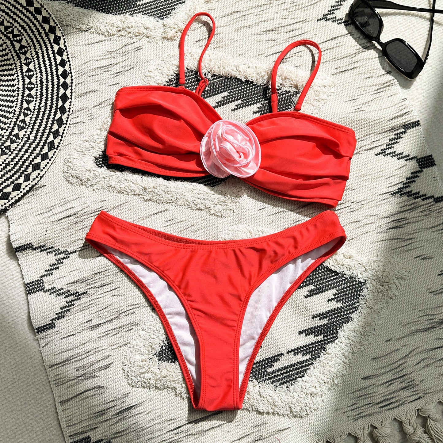 MODEGEIST Women's Floral Accent Bikini Set