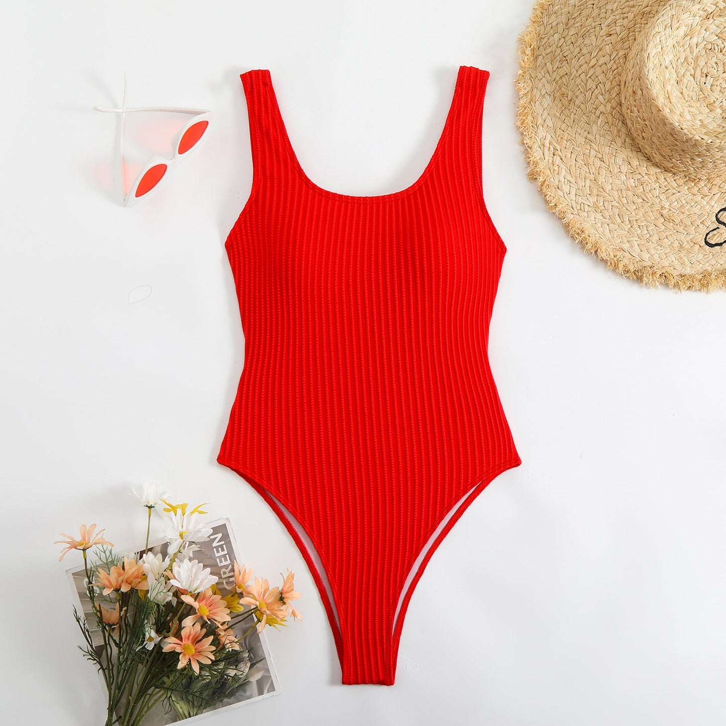 Modern Badeanzug für Damen mit strukturierter Rippung und hohem Beinschnitt