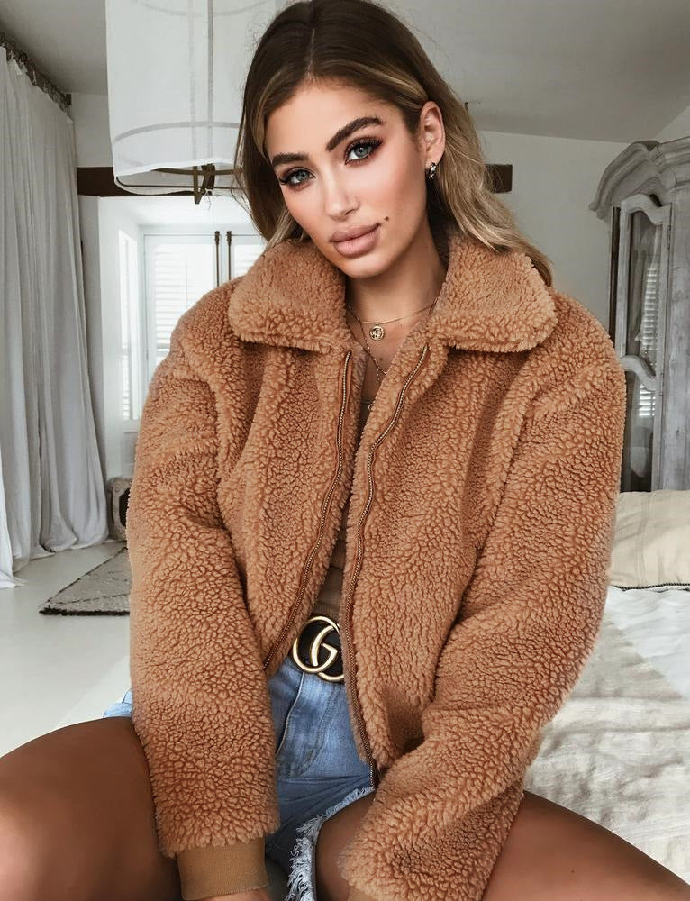 Damen Kuschelige Fleecejacke mit hohem Kragen und elastischen Bündchen ModeGeist