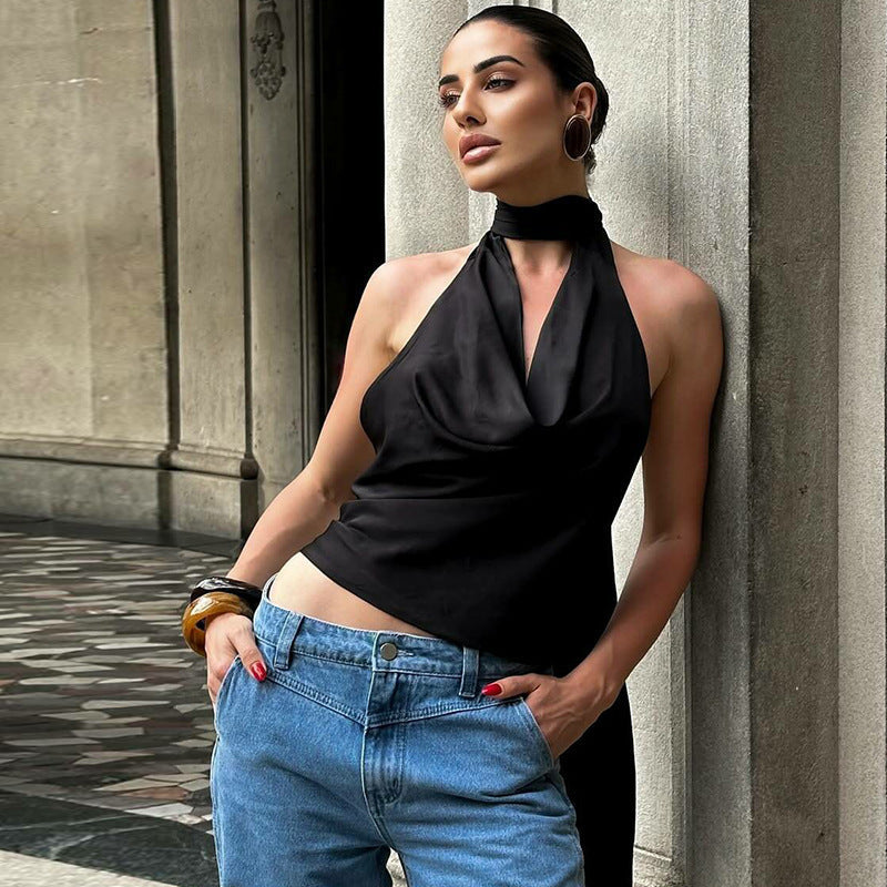 Elegantes Wickeloberteil für Damen mit edlem Kragen und fließendem Stoff – MODEGEIST