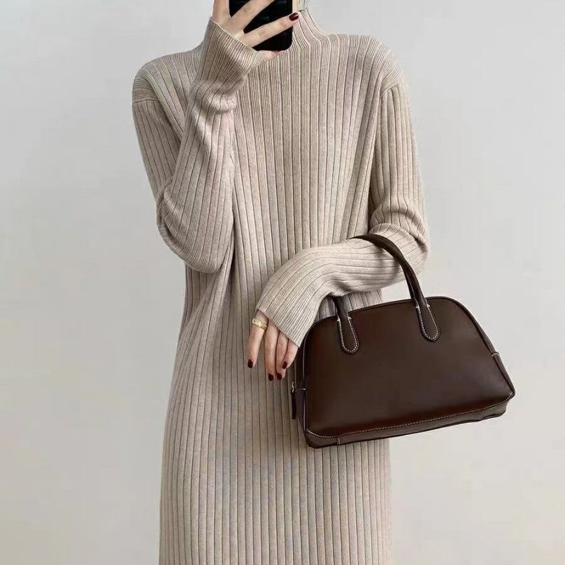 Damen Strickkleid mit hohem Kragen und Rippenstruktur ModeGeist