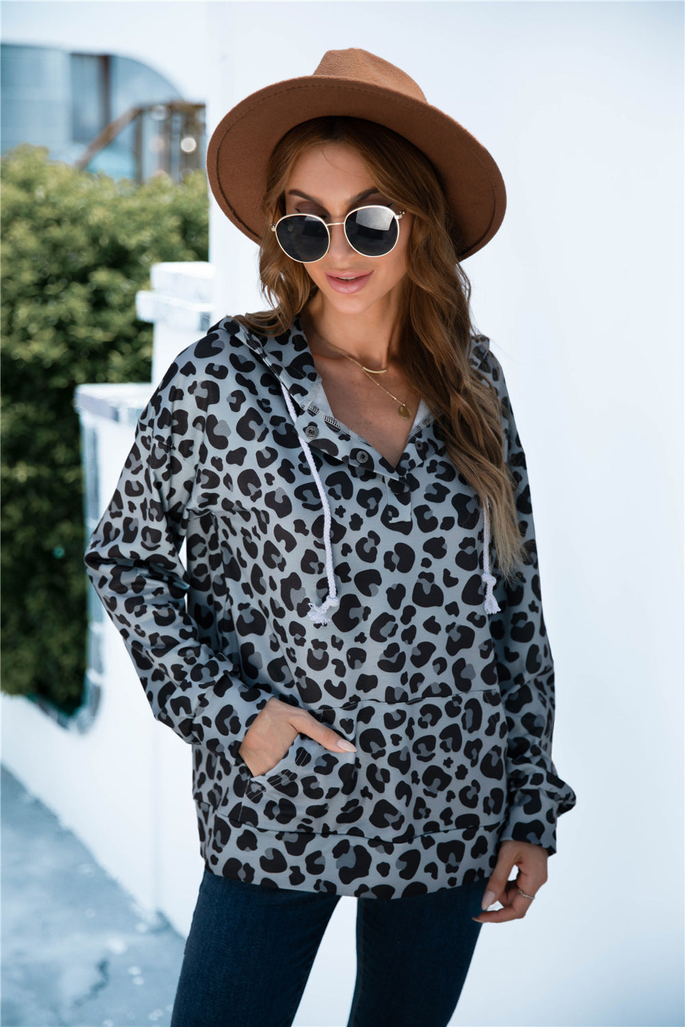 Damen Kapuzenpullover mit exklusivem Tiermuster und bequemer Passform ModeGeist