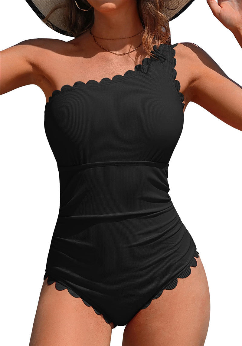 Elegantes, figurformendes Damen-Badekleid mit Wellenbesatz von MODEGEIST