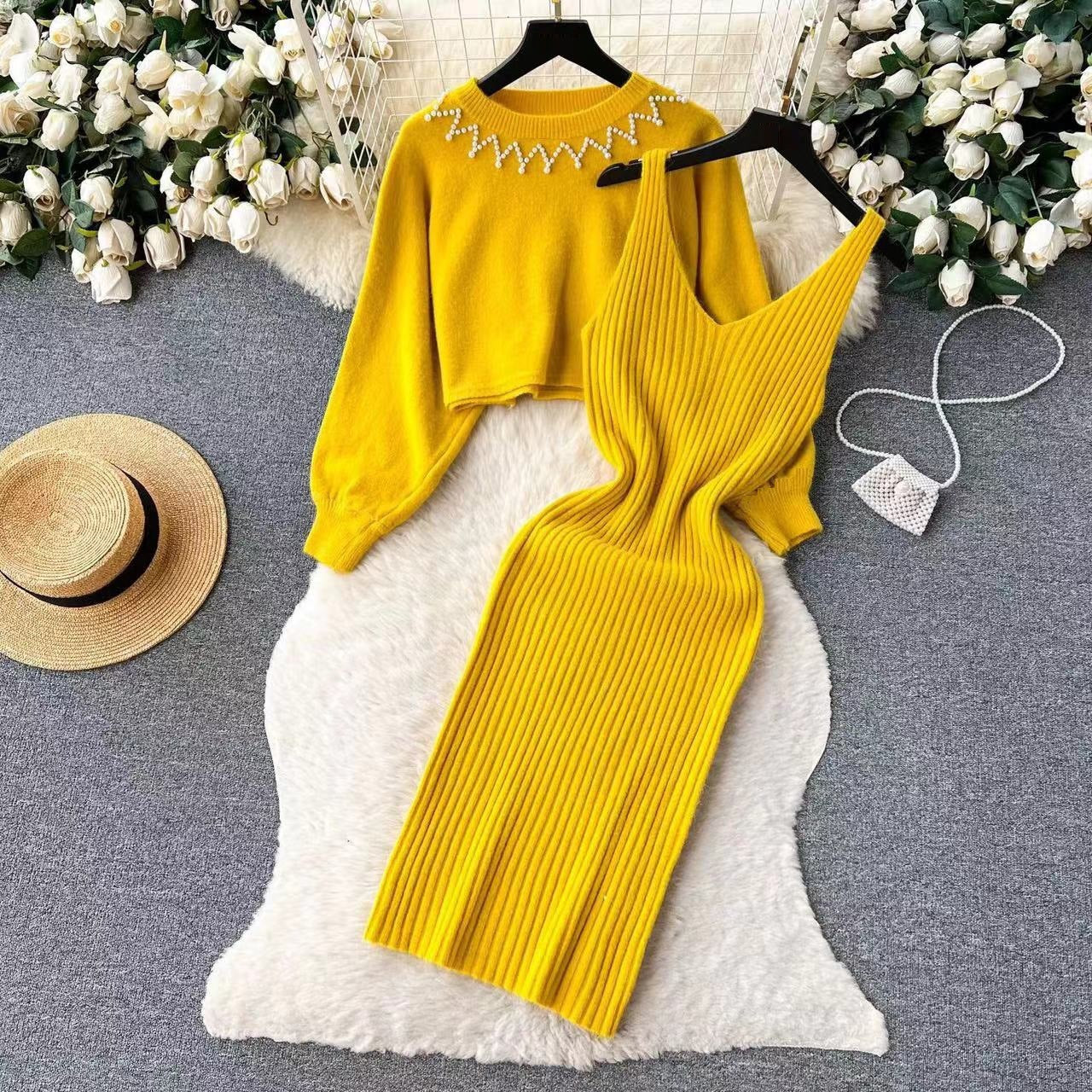 Damen Elegantes Strickkleid mit raffinierter Ribstruktur und stylischem Crop-Pullover ModeGeist