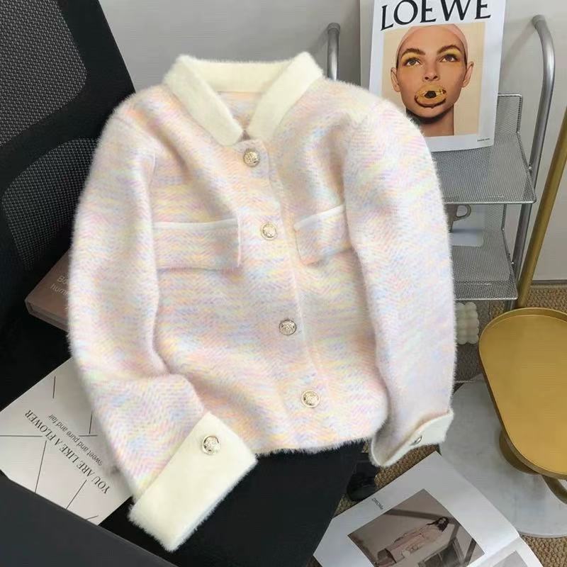 Damen Modischer Strickjacke mit Struktur und eleganten Knopfdetails ModeGeist