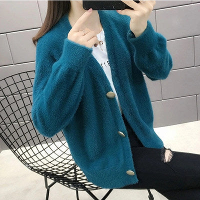 Damen Flauschige Strickjacke mit eleganten Knopfdetails ModeGeist