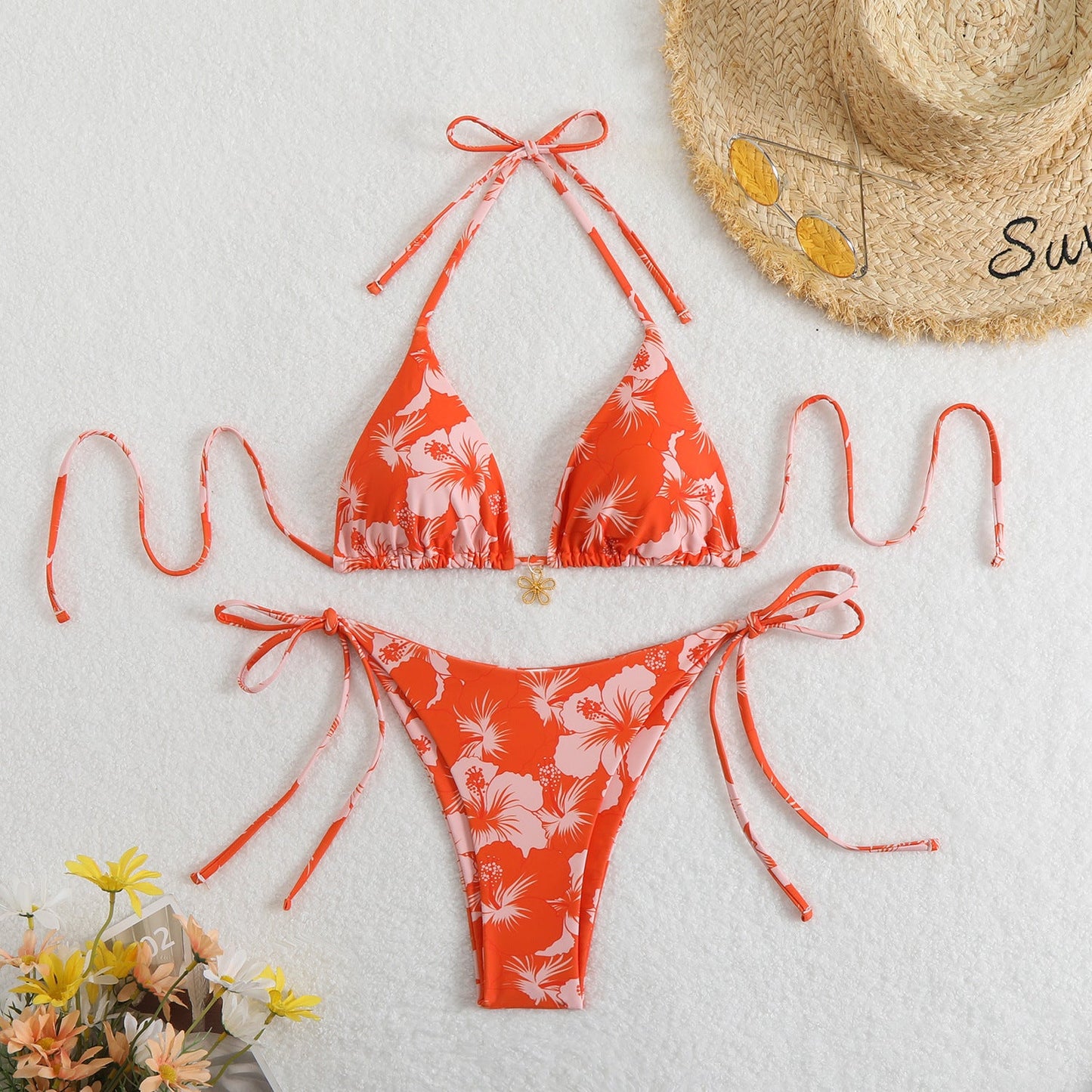 Bikini-Set für Damen mit Dreieck-Oberteilen, verstellbaren Trägern und Blumenmuster von MODEGEIST