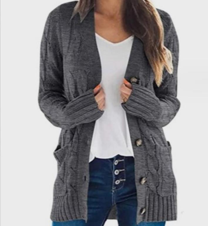 Damen Strickjacke mit Kabelmustern und großen Knöpfen ModeGeist