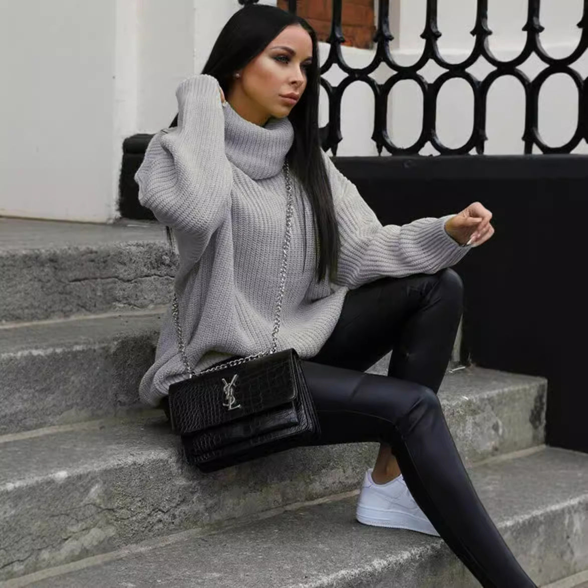 Damen Oversized-Strickpullover mit hohem Kragen und lässigem Schnitt ModeGeist