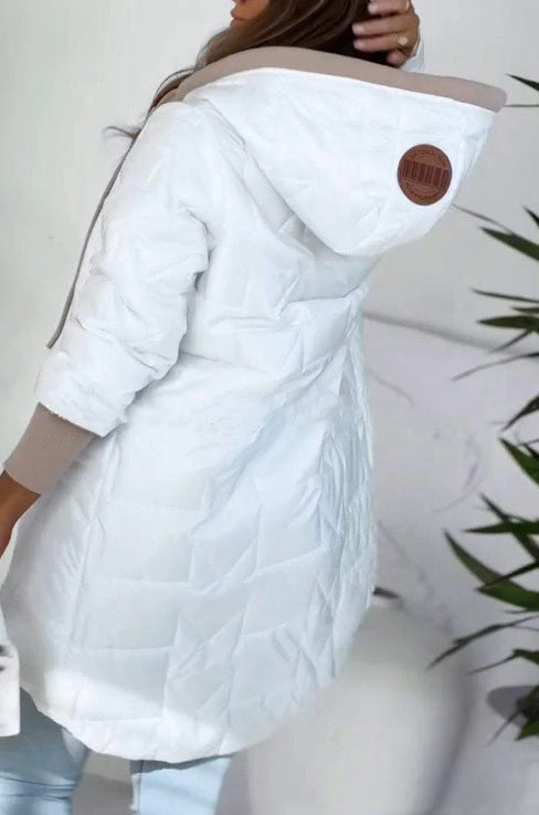 Damen Lässige Steppjacke mit Kapuze und großen Taschen ModeGeist