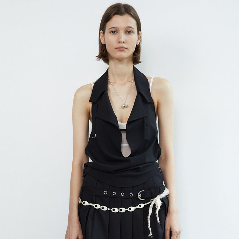 Modische Bluse für Damen mit außergewöhnlichem Kragen und schickem Schnitt