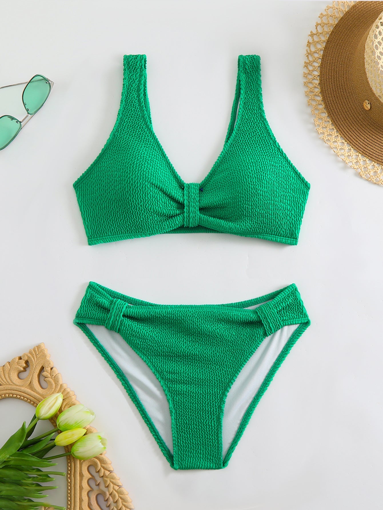 Modischer, geformter Bikini mit hohem Beinausschnitt für Damen