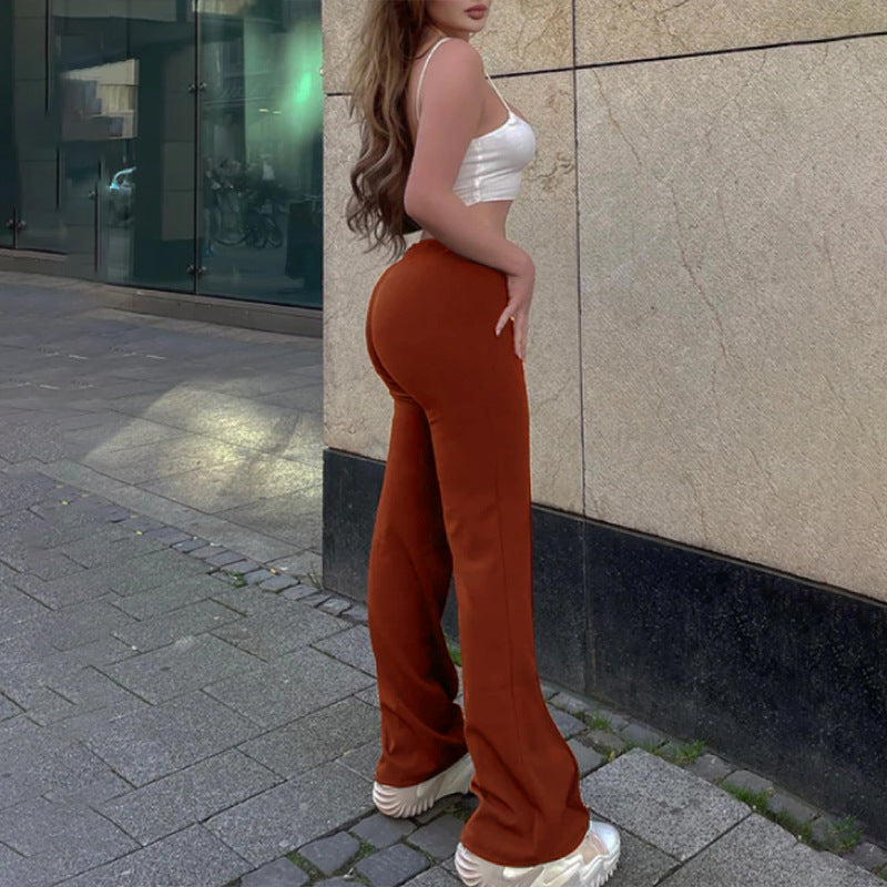 Modische, elegante und bunte Damenbluse mit mittelhohem Kragen