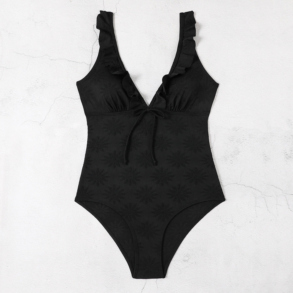 Eleganter Damen-Badeanzug mit Rüschen und Schnürung von MODEGEIST