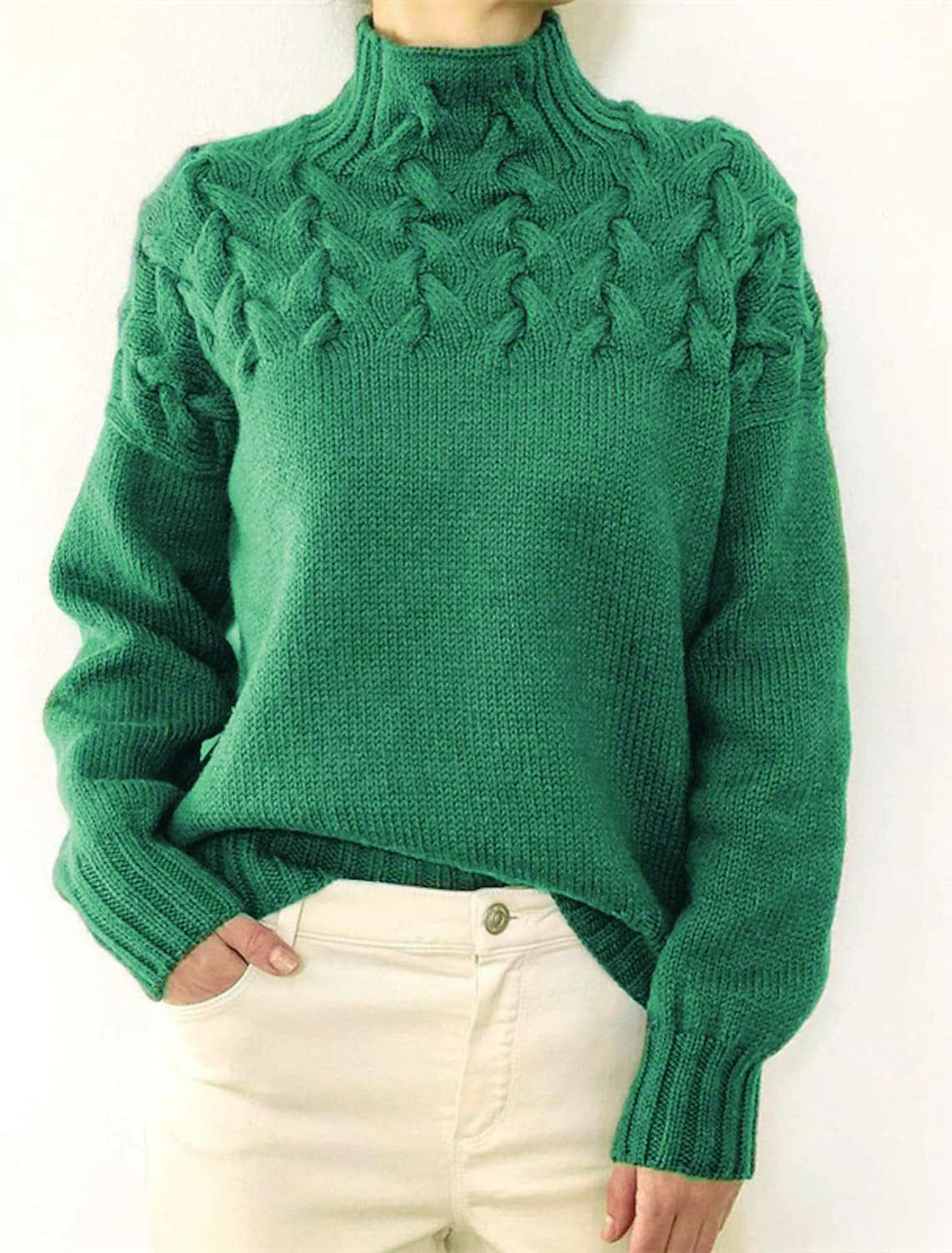 Damen Grobstrickpullover mit Stehkragen und Zopfmuster ModeGeist