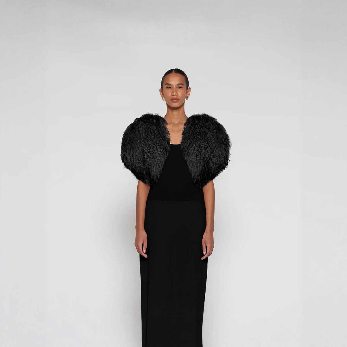 Damen Extravagante Kunstpelzjacke im Volumenstil ModeGeist