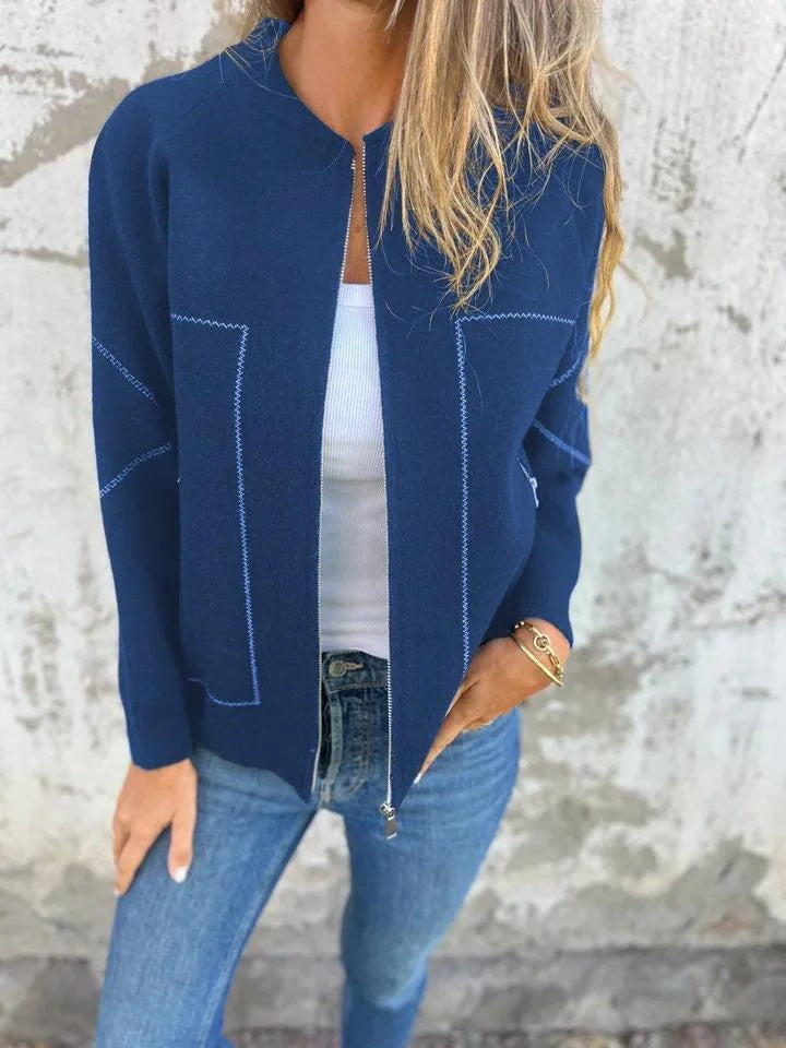Damen Strickjacke mit eleganten Zipper-Details und feinem Strukturmuster ModeGeist
