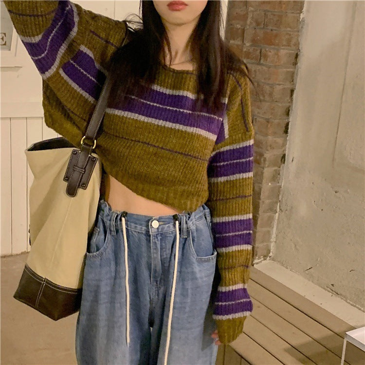 Damen kurz geschnittener Strickpullover mit horizontalem Streifenmuster ModeGeist - ModeGeist