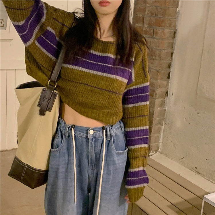 Damen kurz geschnittener Strickpullover mit horizontalem Streifenmuster ModeGeist - ModeGeist