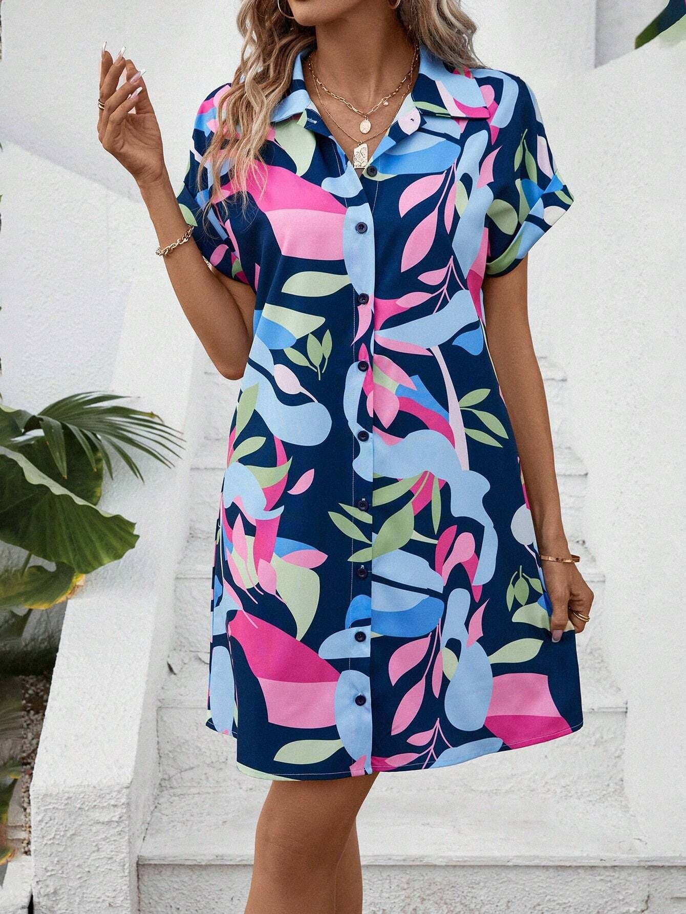 Blusenkleid für Damen mit auffälligem Blumenmuster von MODEGEIST